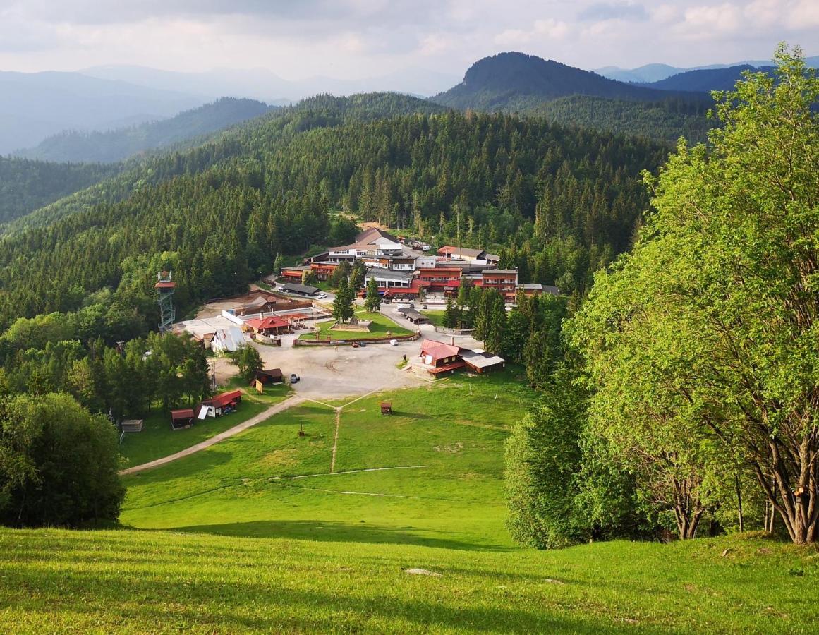 Hotel Sachticka バンスカー・ビストリツァ エクステリア 写真