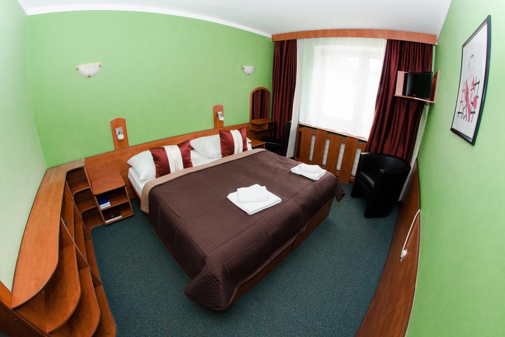 Hotel Sachticka バンスカー・ビストリツァ エクステリア 写真