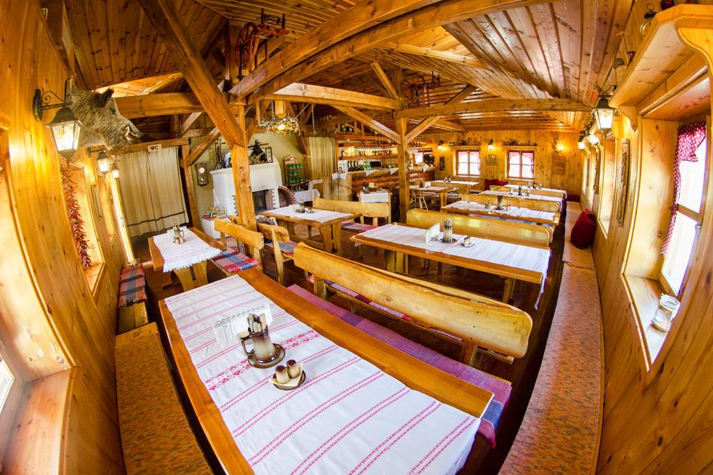 Hotel Sachticka バンスカー・ビストリツァ エクステリア 写真