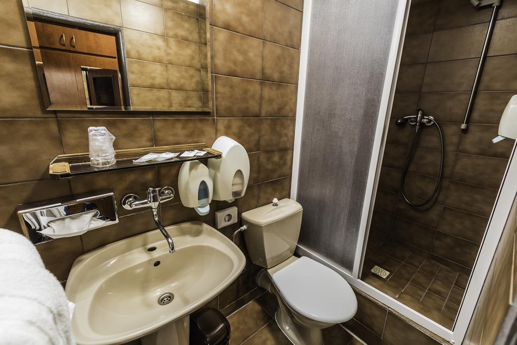 Hotel Sachticka バンスカー・ビストリツァ エクステリア 写真